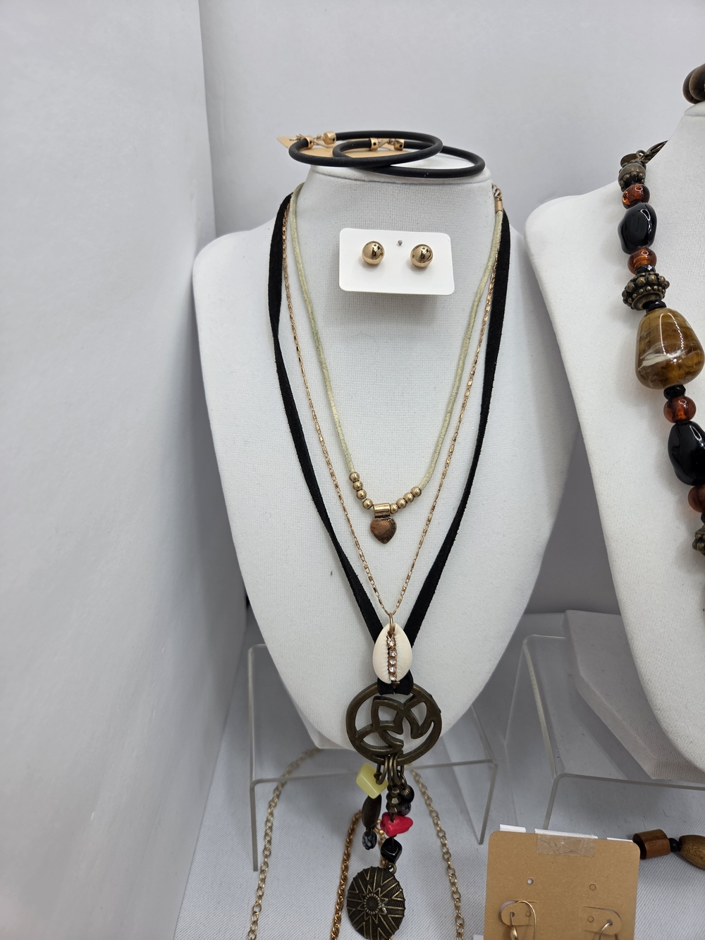 HUGE! 38pc Vintage To Now Jewelry Lot CHICO'S KENNETH LANE NRQ Necklace Earrings - Picture 5 of 16
